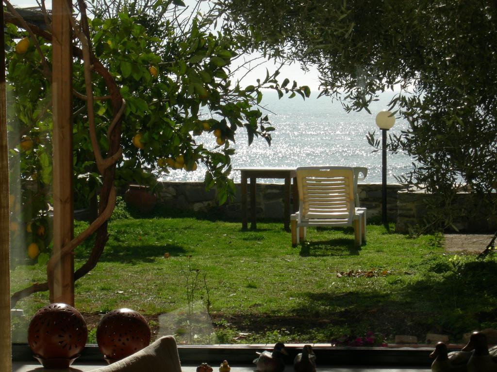 La Casa Sul Mare Villa Palaiontsiflikion Luaran gambar